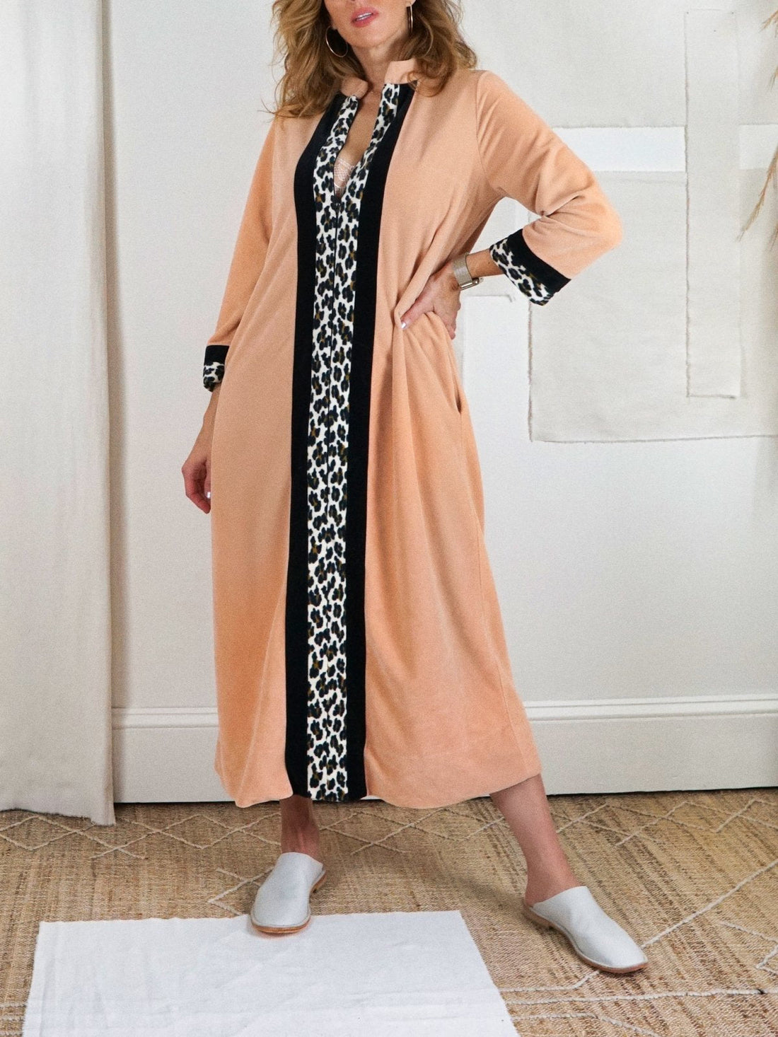 Vintage Velour Leopard Lounge Caftan-closiTherapi | vinTage