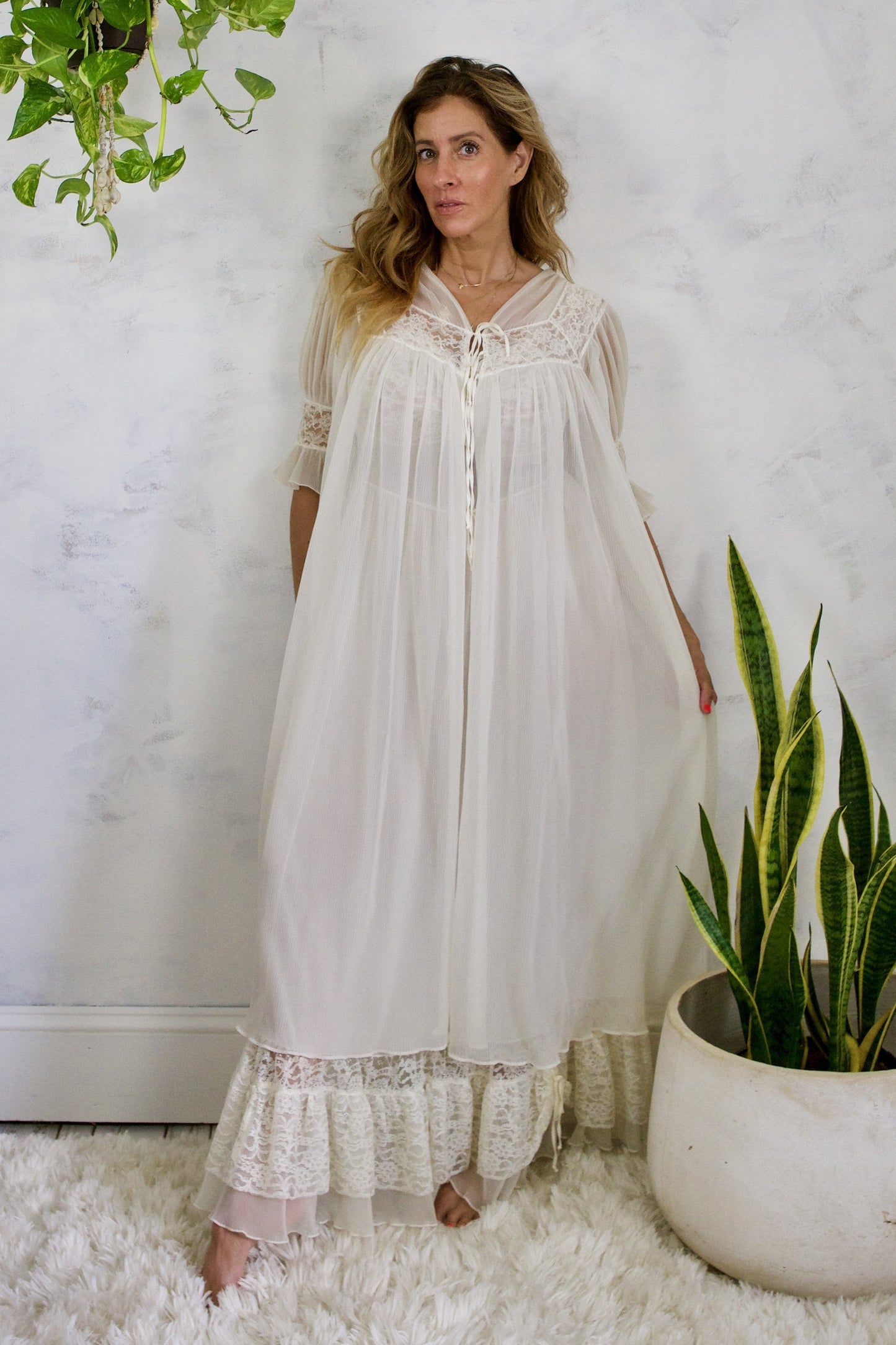 50's Ethereal Lace Frothy Peignoir Set-closiTherapi | vinTage