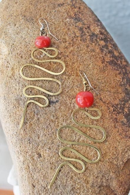 Brass Serpentine Red Bead Earrings-closiTherapi | vinTage