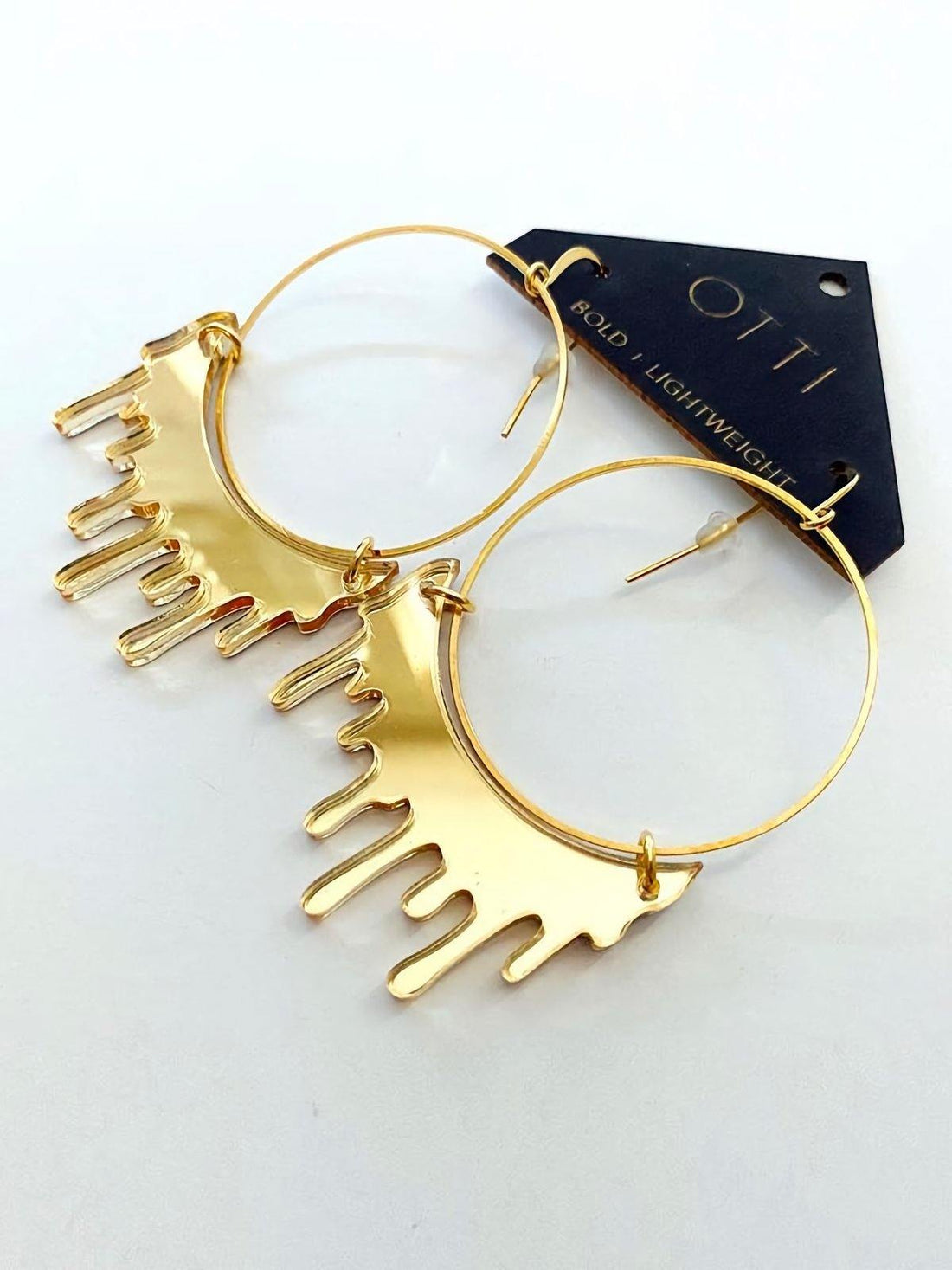 Drippy Hoop Gold Earrings-closiTherapi | vinTage