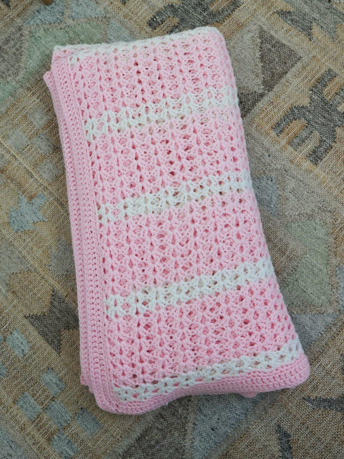 Handknit Taffy Pink Stripe Blanket-closiTherapi | vinTage