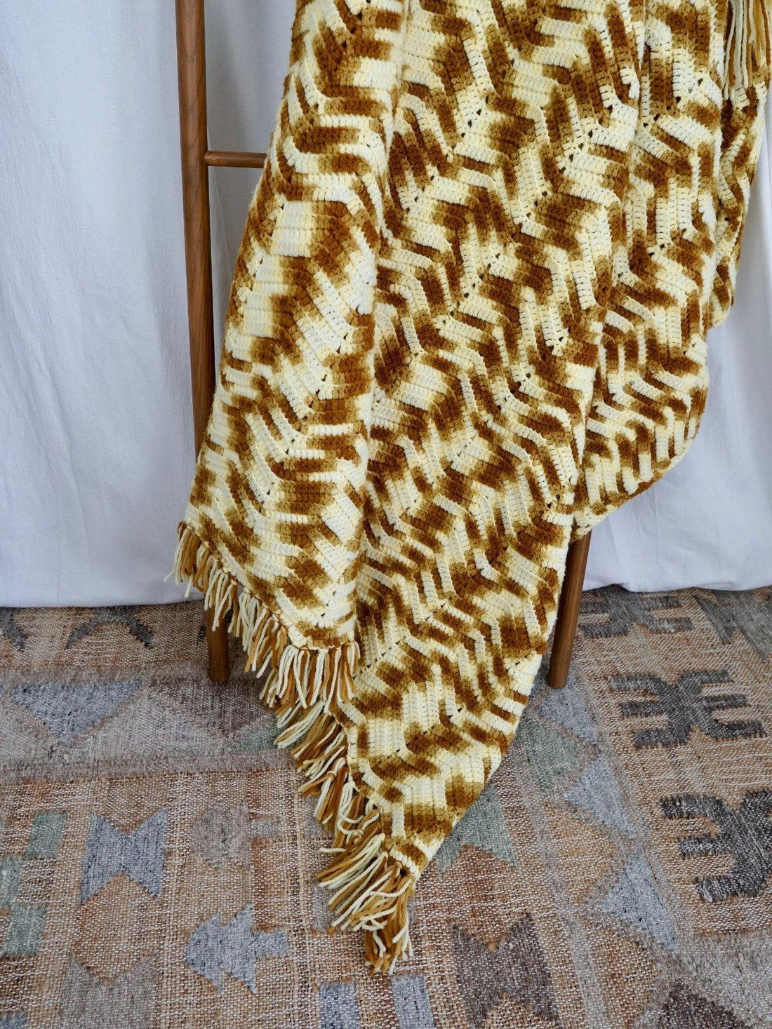 Handknit Tuscan Sun Chevron Blanket-closiTherapi | vinTage
