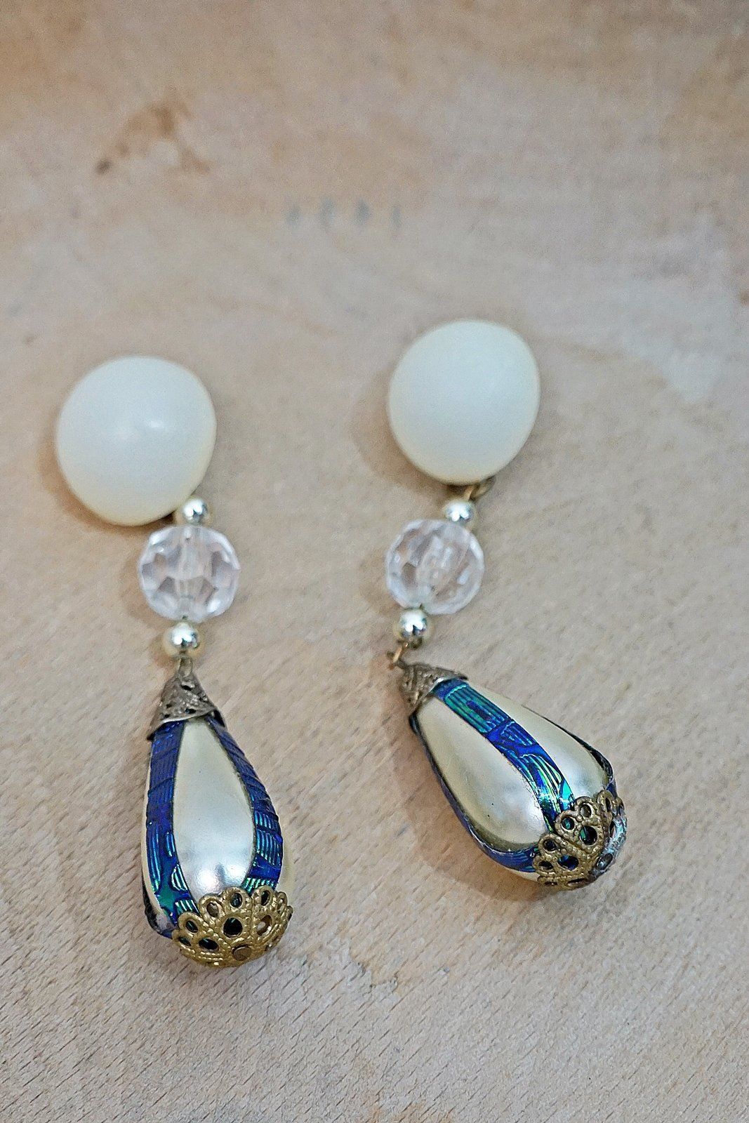 Pearl Teardrop Earrings-closiTherapi | vinTage