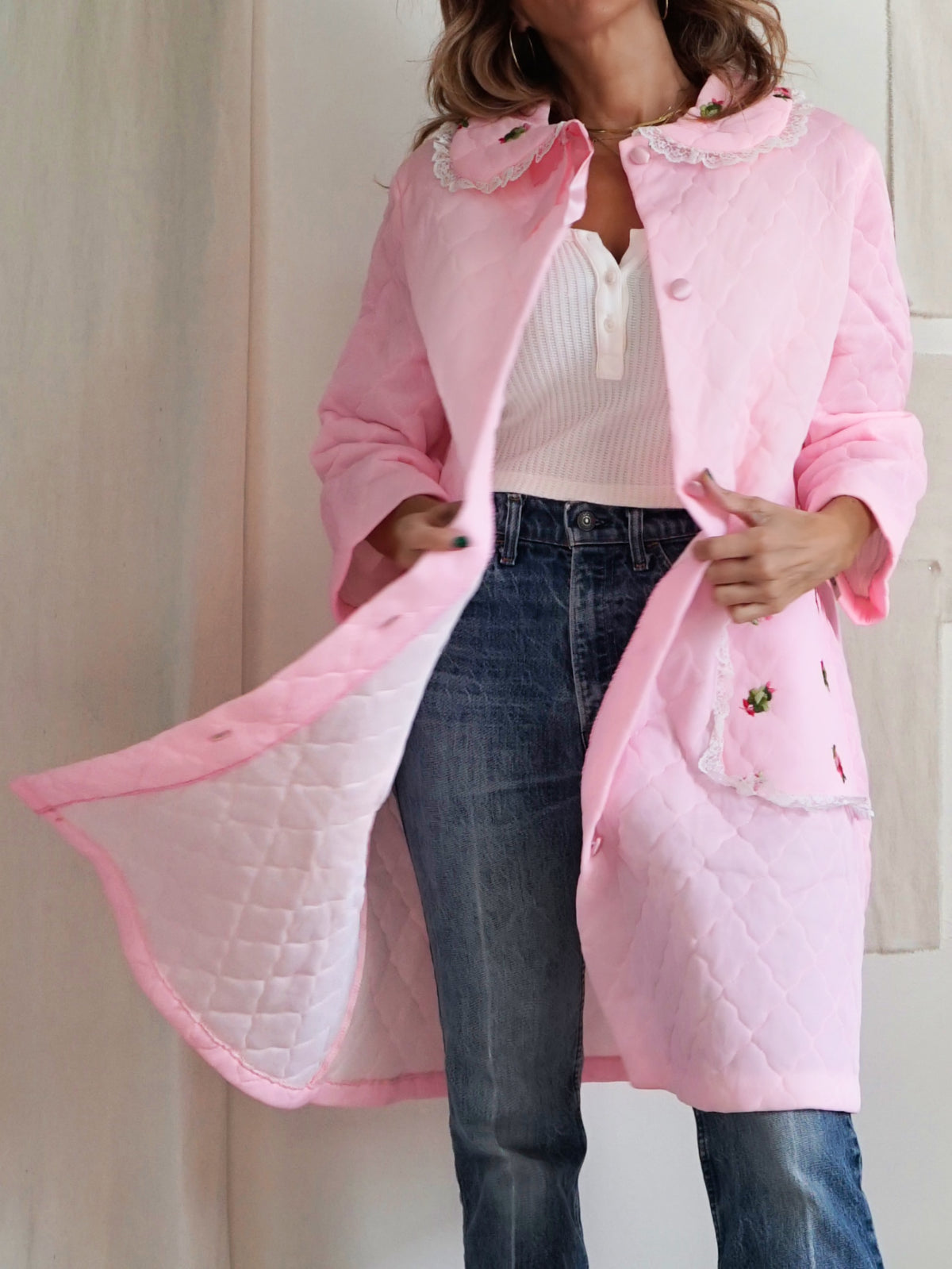Vintage 60's Pink Quilted Floral Robe-closiTherapi | vinTage
