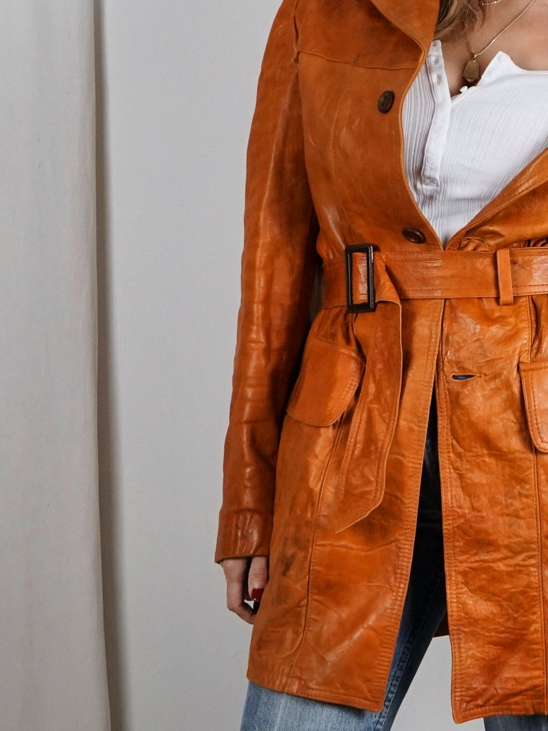 Vintage 70's Caramel Leather Coat-closiTherapi | vinTage