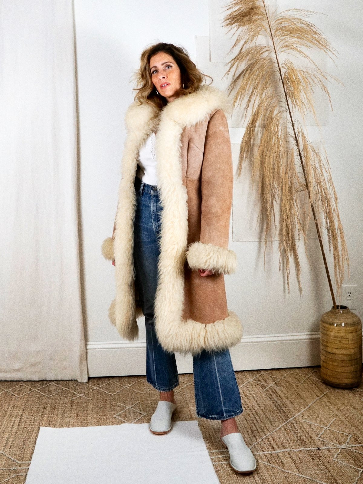 Vintage 70's Fluffy Sheepskin Fur Coat-closiTherapi | vinTage