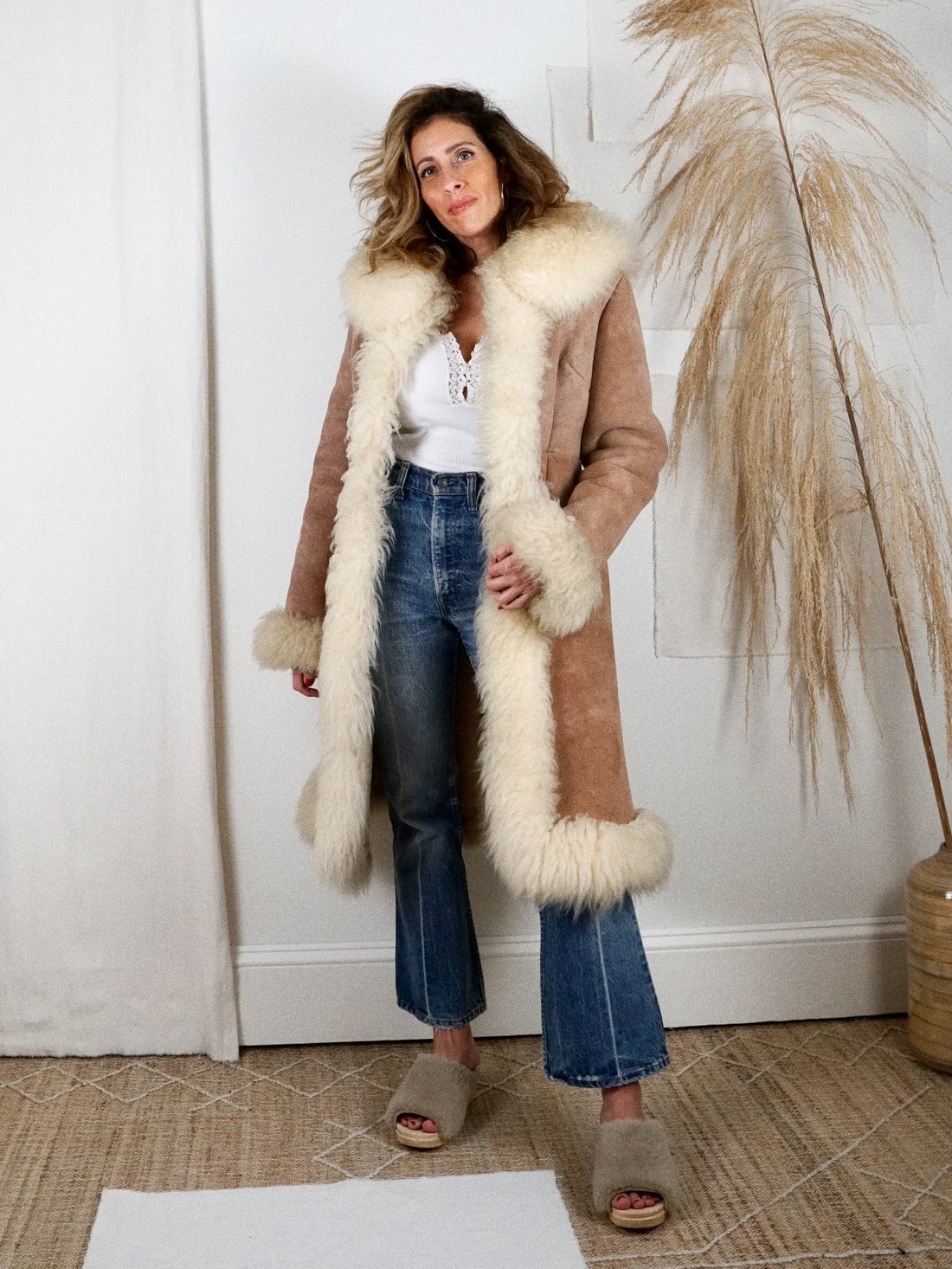 Vintage 70's Fluffy Sheepskin Fur Coat-closiTherapi | vinTage