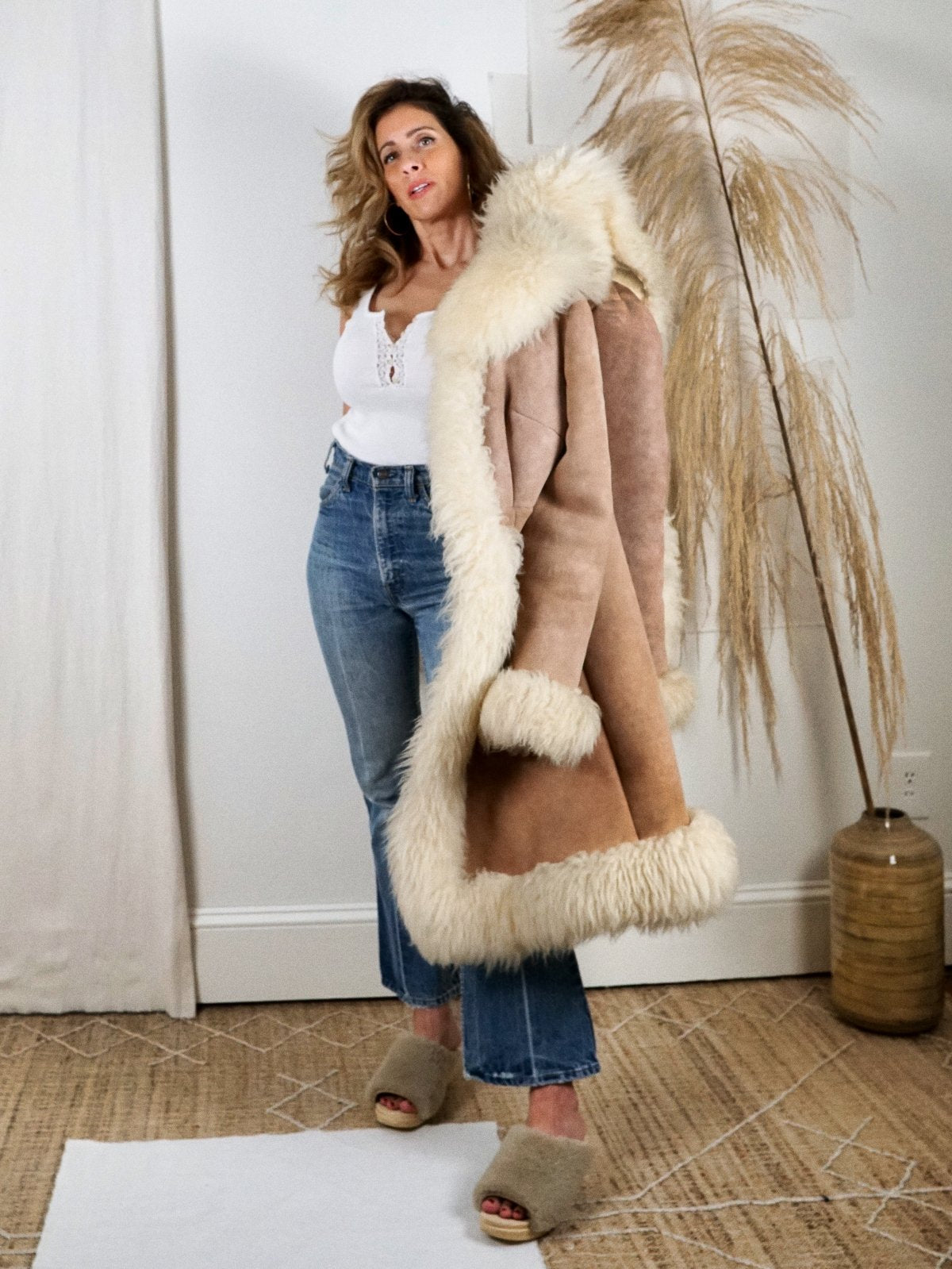 Sheepskin sales fur coat