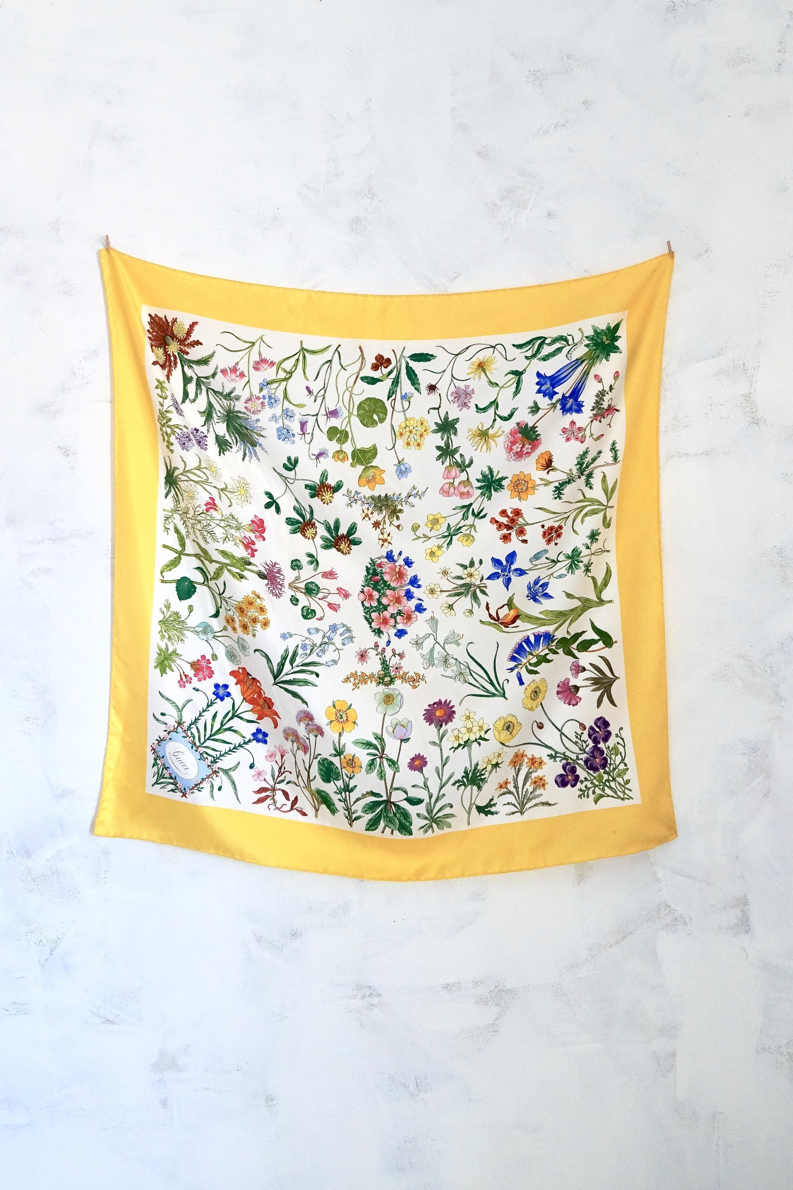 Vintage 70's Gucci Accornero Silk Flora Scarf – therapi