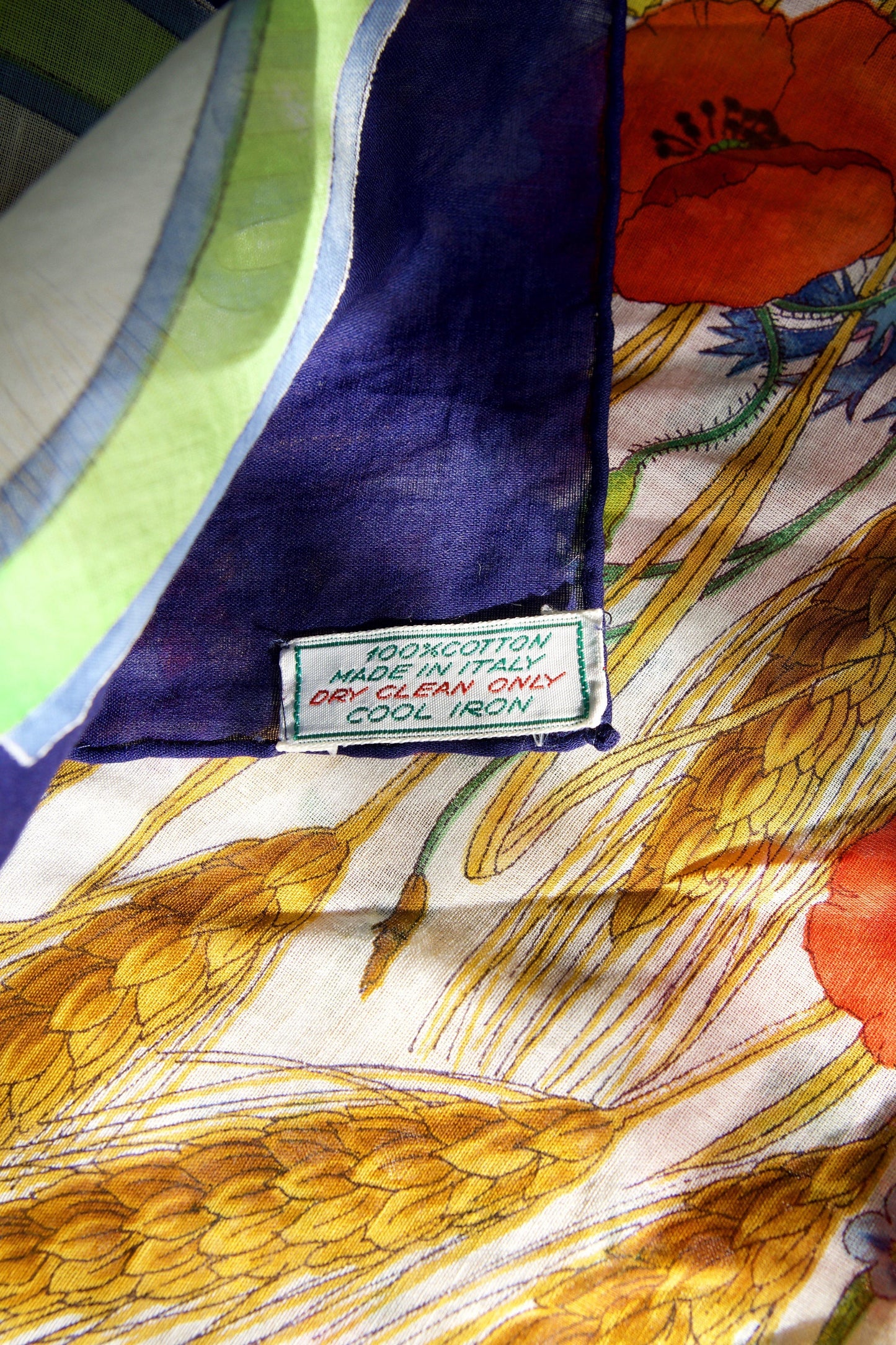 Vintage 70's Gucci Accornero Spighe Wheat Flora Scarf-closiTherapi | vinTage