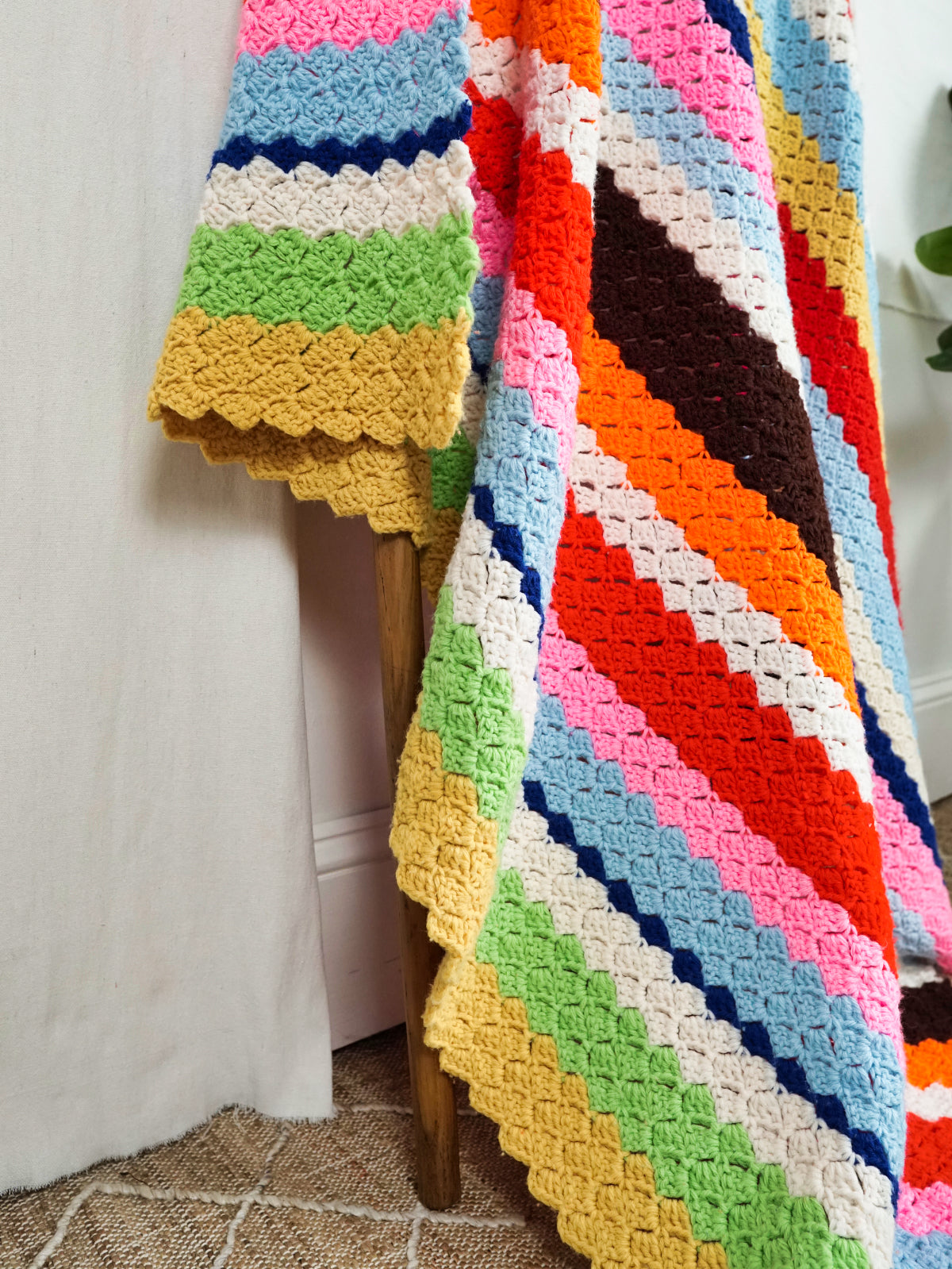 Vintage 70's Rainbow Stripe Blanket-closiTherapi | vinTage