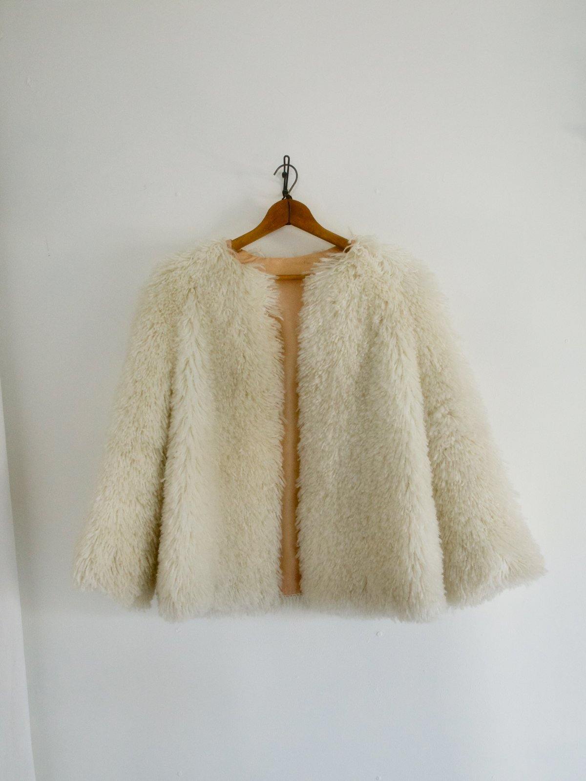 Vintage 70's Vanilla Shag Carpet Jacket-closiTherapi | vinTage