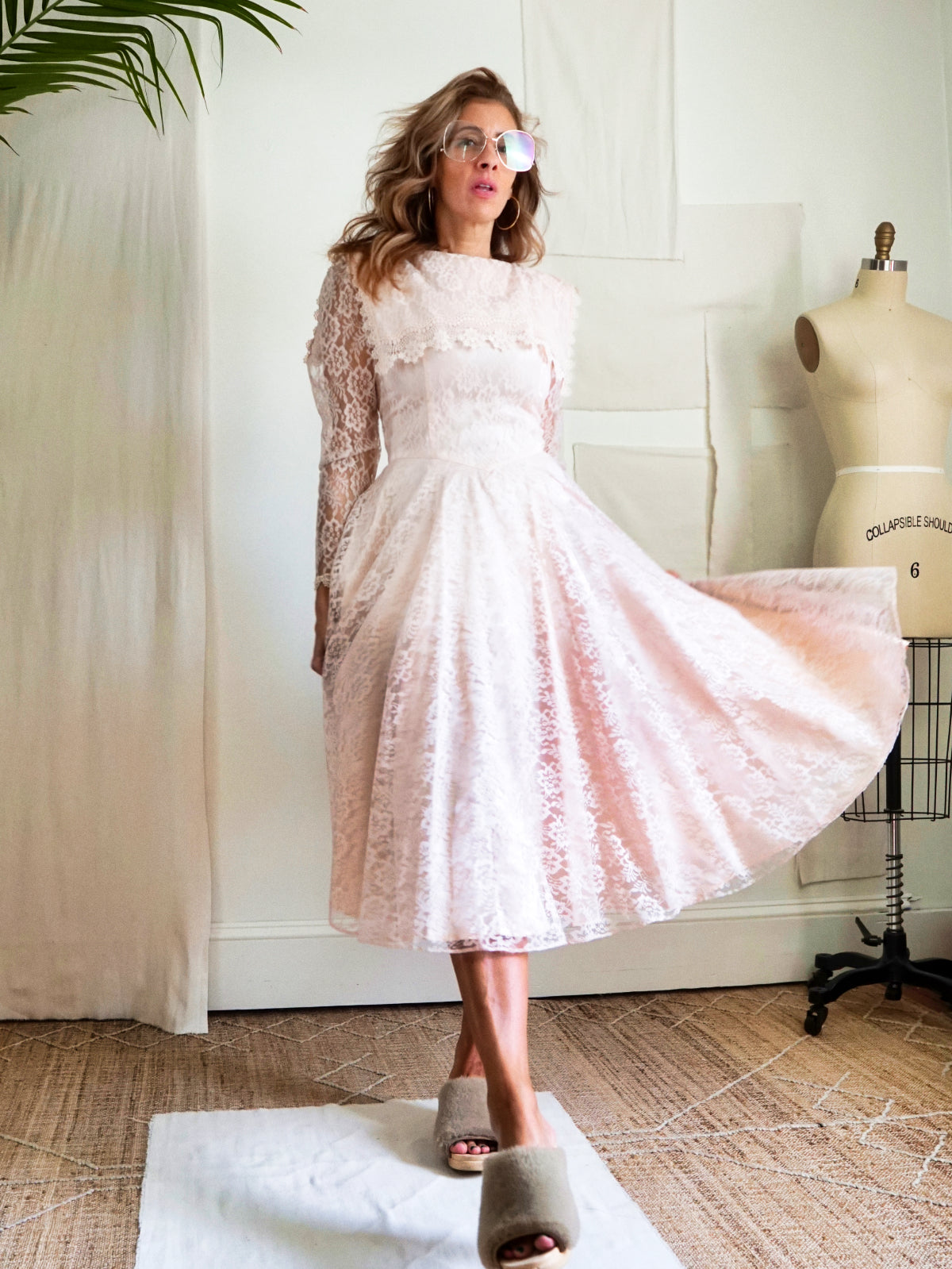 Vintage 80's Pink Lace Gunne Sax Dress-closiTherapi | vinTage