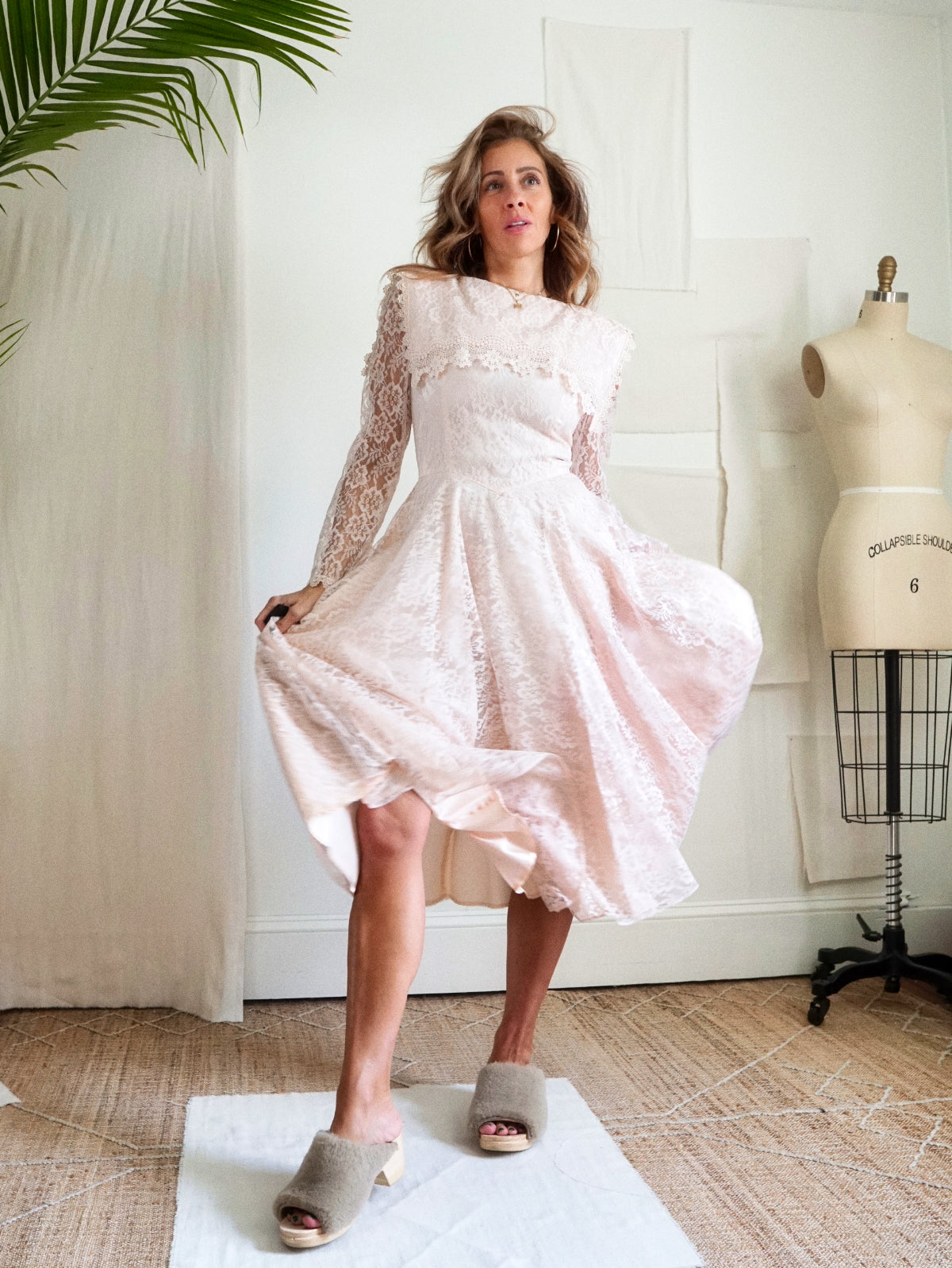 Vintage 80's Pink Lace Gunne Sax Dress therapi Vintage 80's Pink Lace Gunne Sax Dress therapi