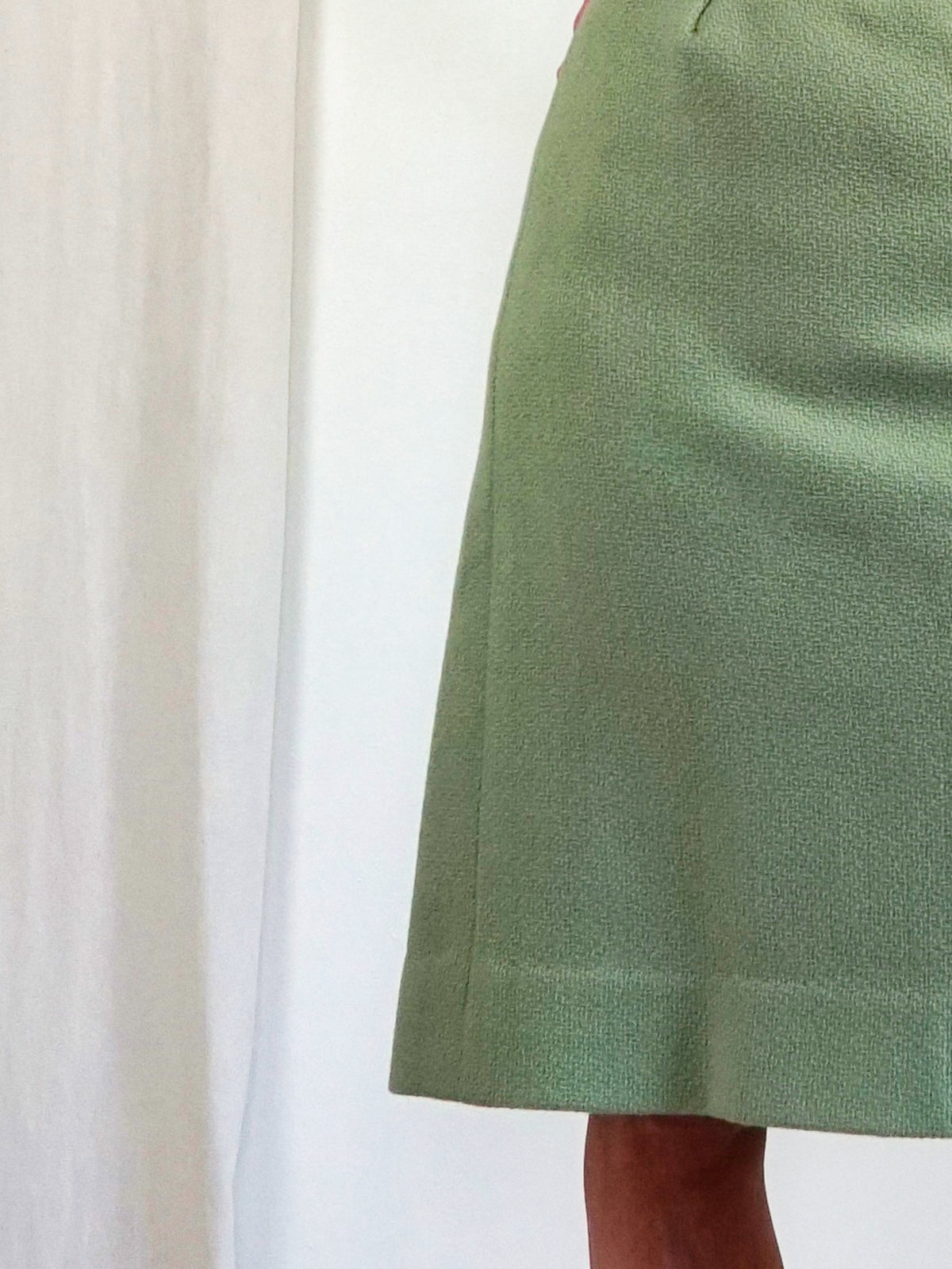 Vintage 80's Sage Green Pencil Skirt-closiTherapi | vinTage