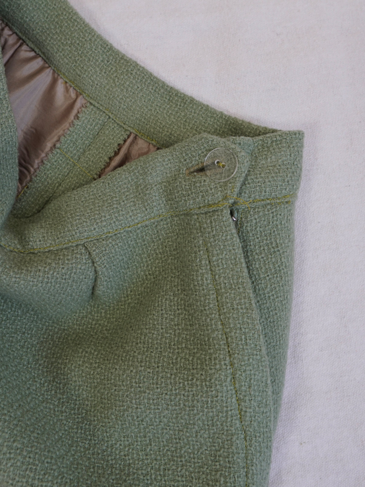 Vintage 80's Sage Green Pencil Skirt-closiTherapi | vinTage