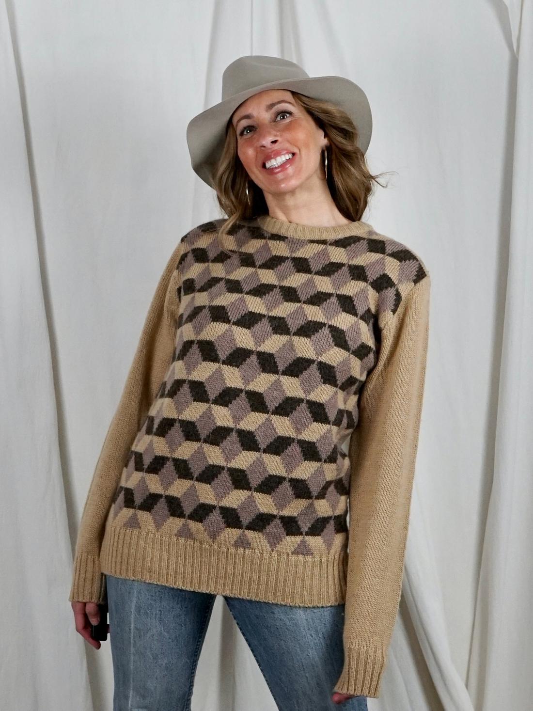 Vintage Abstract Argyle Sweater-closiTherapi | vinTage