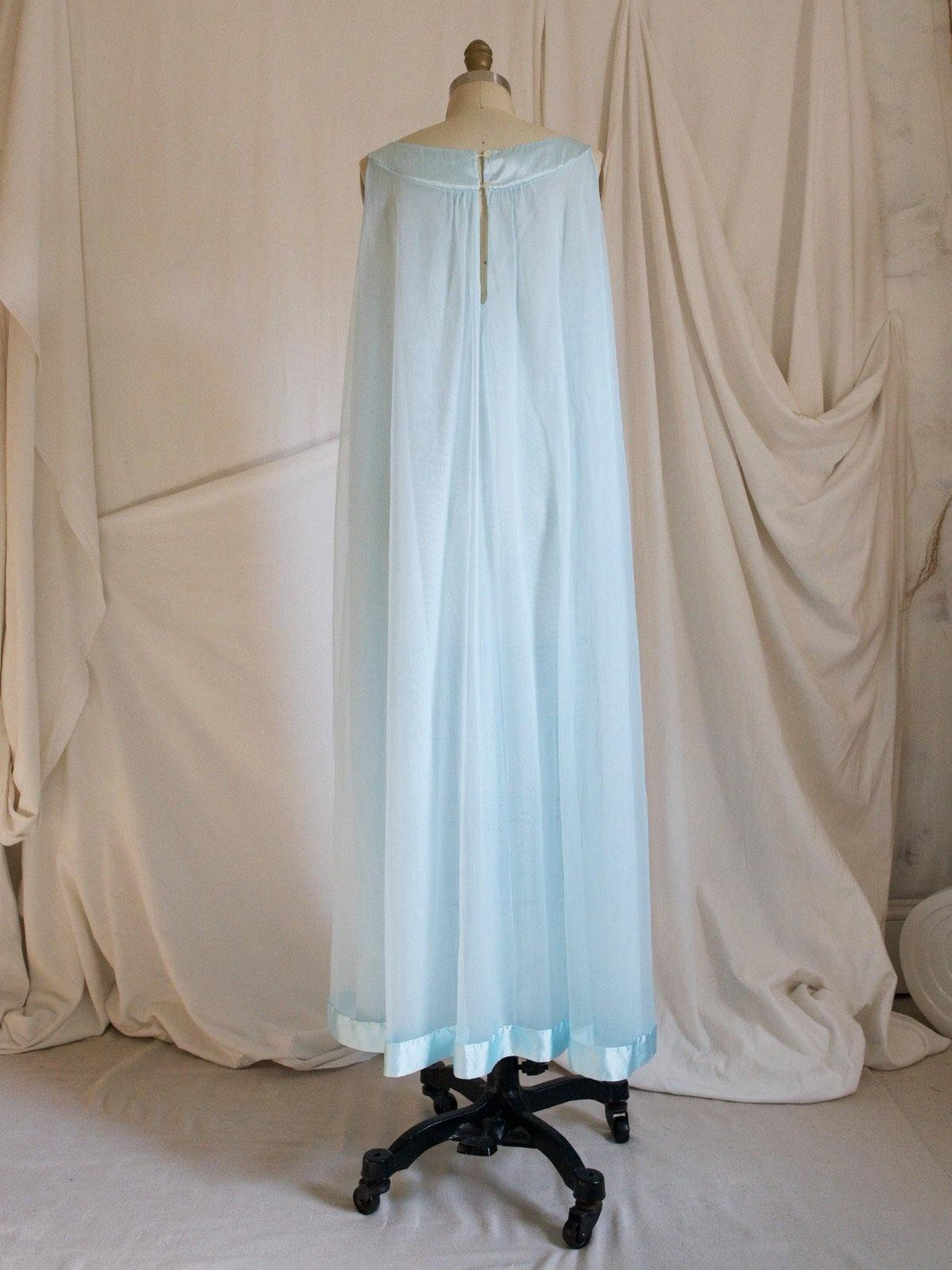 Vintage Aqua Chiffon Peignoir Set-closiTherapi | vinTage