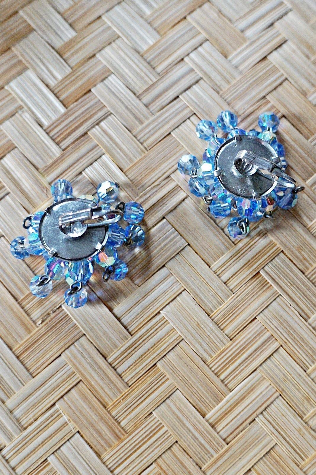 Vintage Aurora Borealis Sky Cluster Earrings-closiTherapi | vinTage