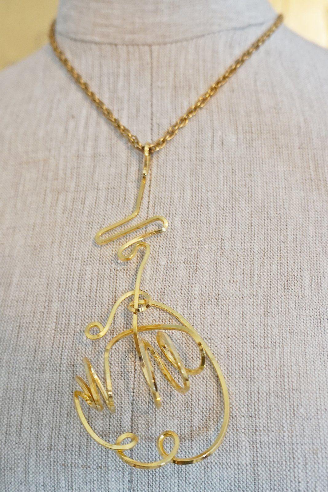 Vintage Avant Garde Metal Sculptural Pendant Necklace-closiTherapi | vinTage