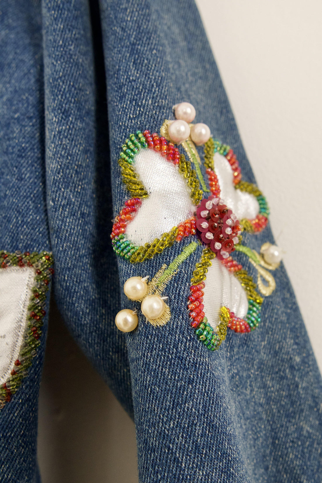 Vintage Bedazzled Denim Jean Jacket-closiTherapi | vinTage