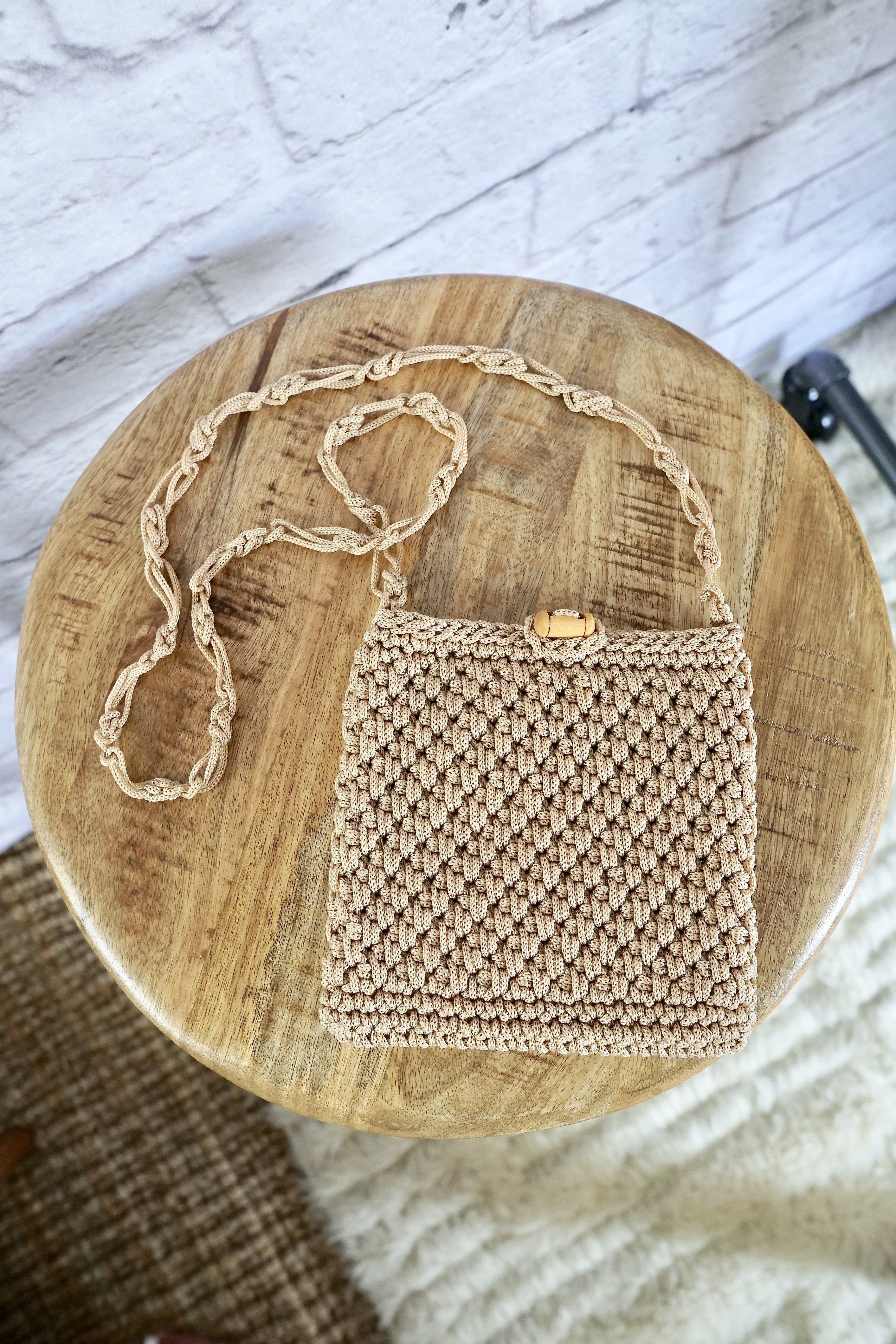 Vintage Macrame Purse Bag with Bamboo Handles Unlined+Ceramic Dogwood  flower | eBay
