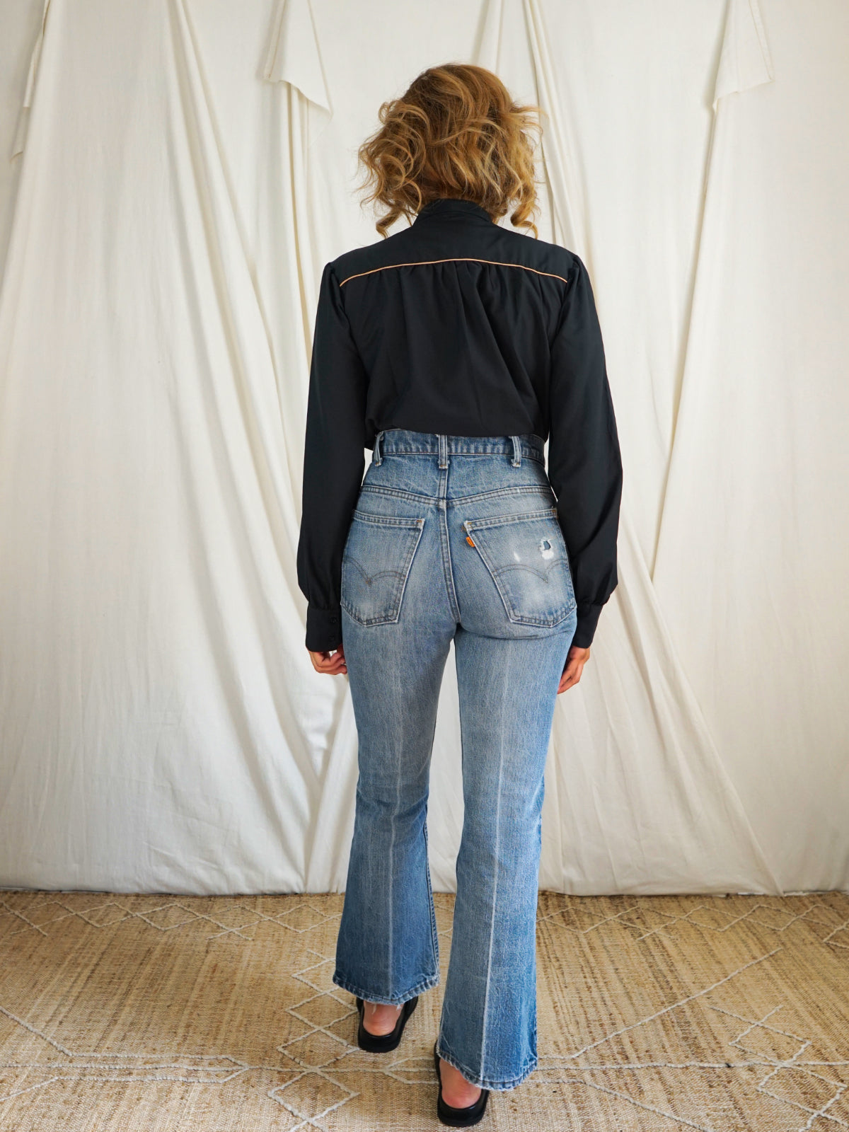 Vintage Black Asymmetric Blouse-closiTherapi | vinTage
