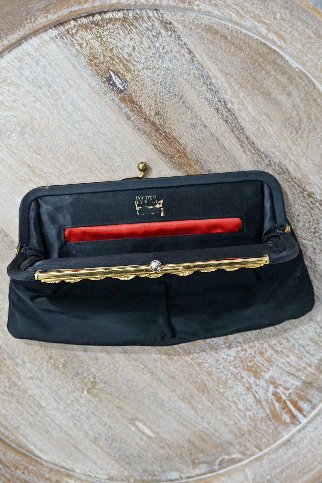 Vintage Black Satin Clutch bag-closiTherapi | vinTage