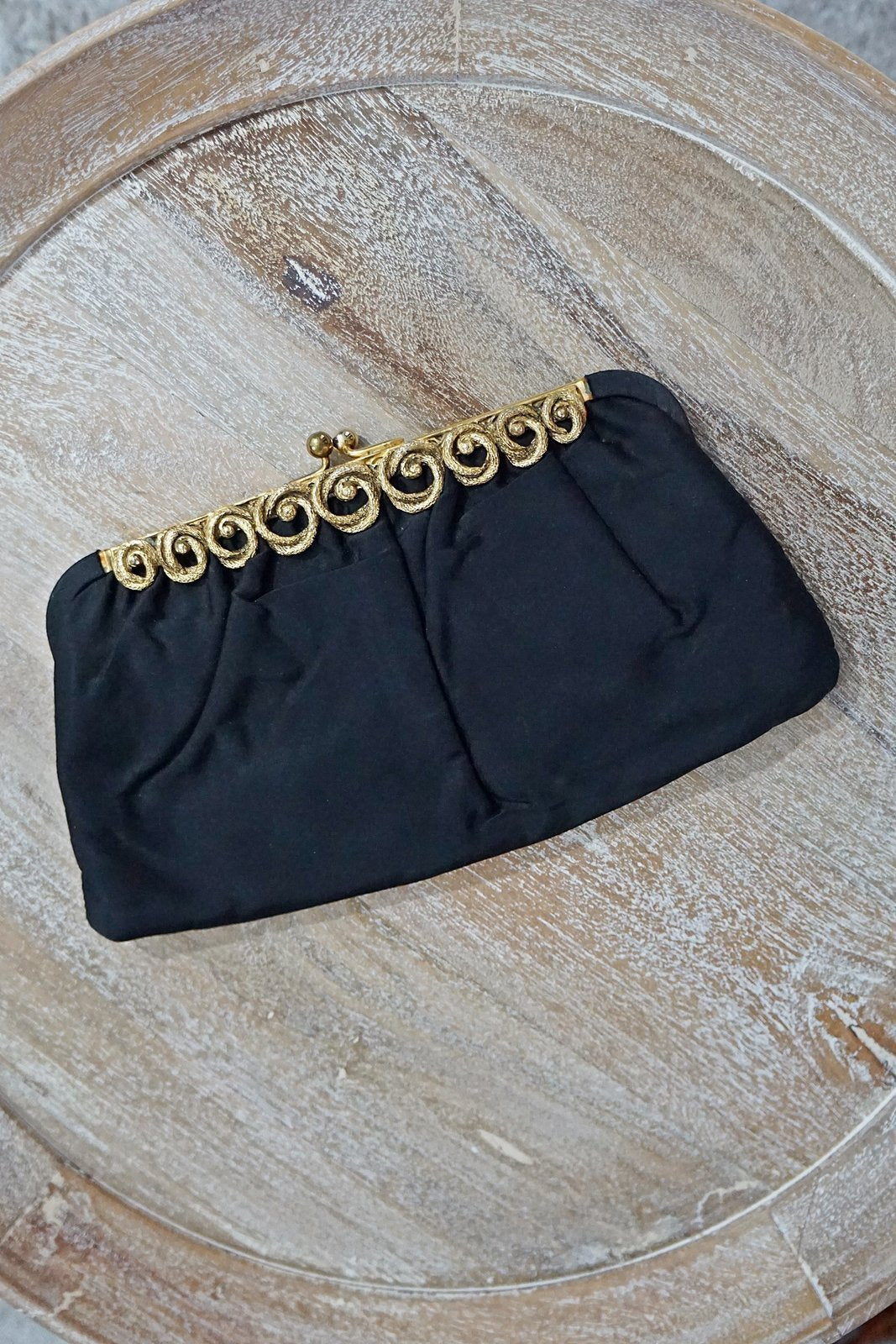Vintage Black Satin Clutch bag-closiTherapi | vinTage