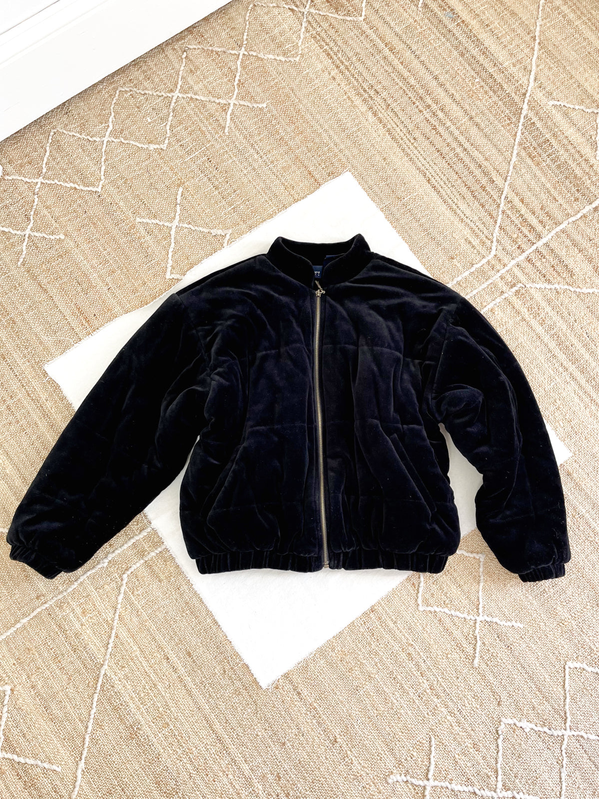 Vintage Black Velour Puffer Jacket therapi