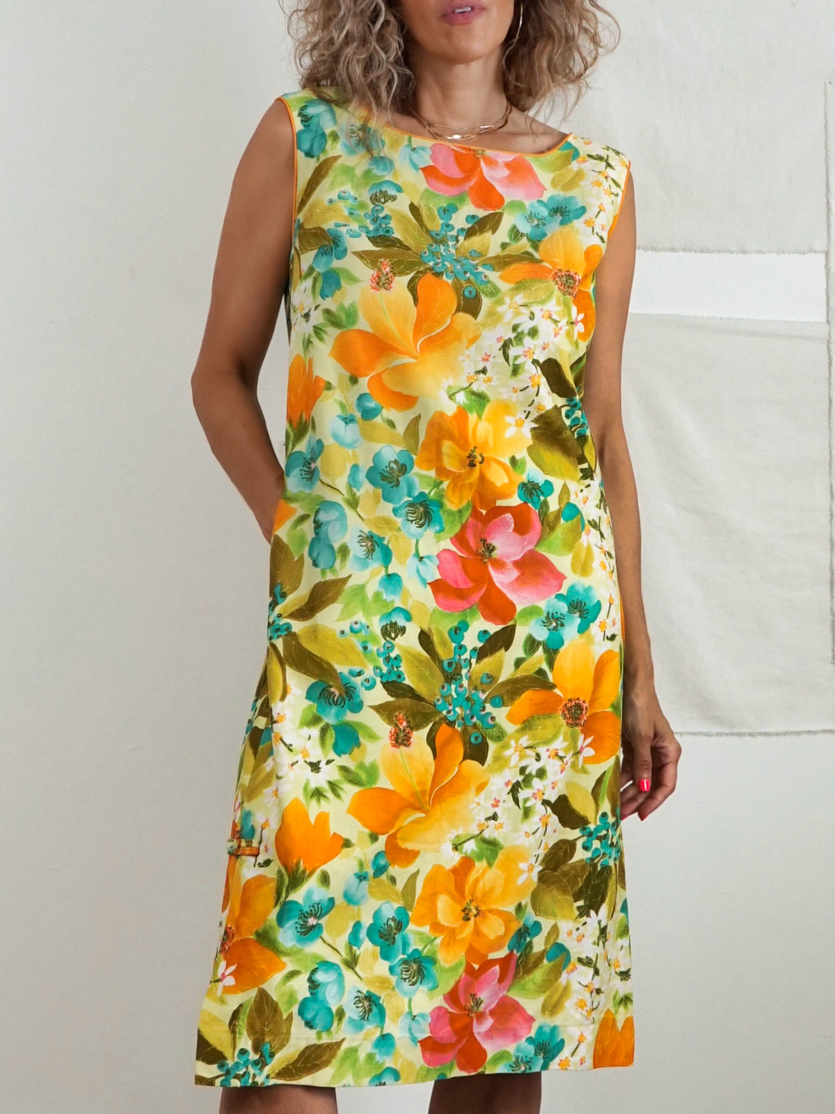 Vintage Blooming Floral Shift Dress-closiTherapi | vinTage