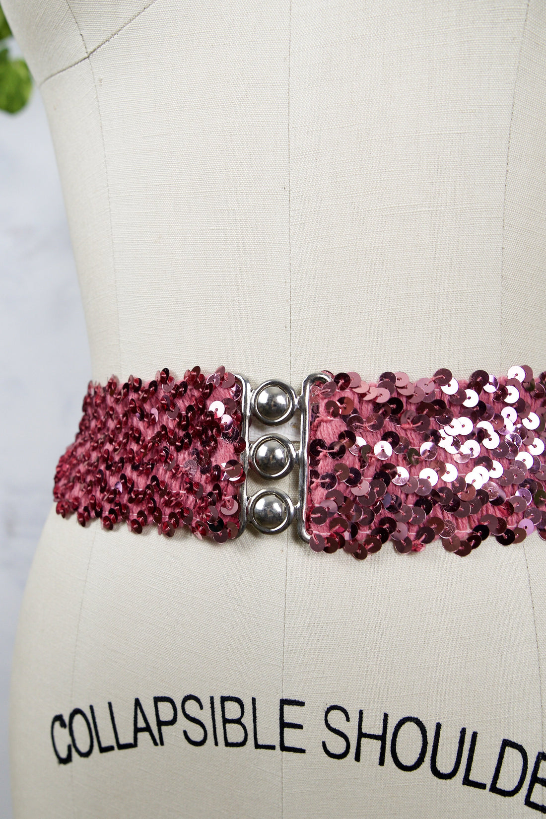 Vintage Blush Sequin Stretch Disco Belt-closiTherapi | vinTage