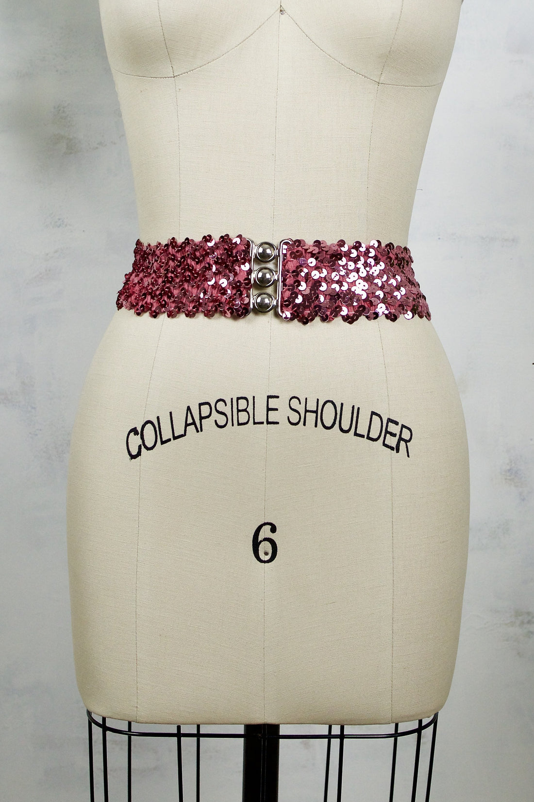 Vintage Blush Sequin Stretch Disco Belt-closiTherapi | vinTage