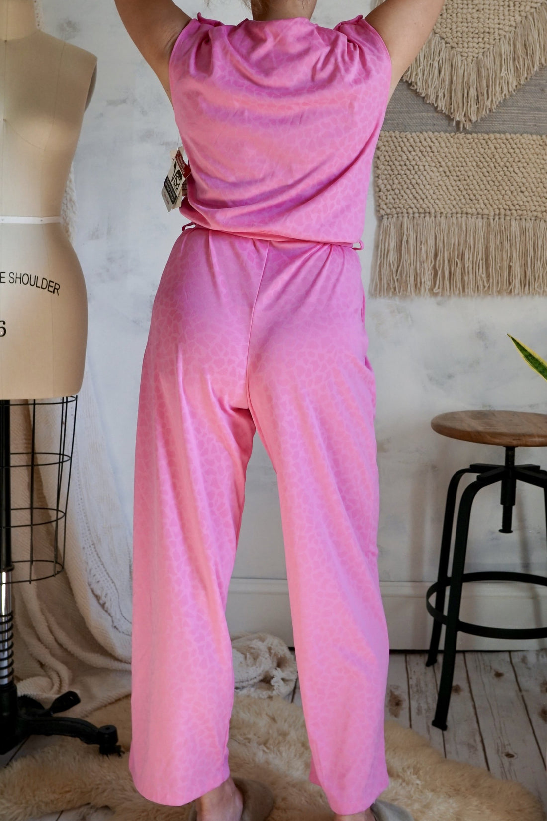 Vintage Bubblegum Pink Leopard Jumpsuit-closiTherapi | vinTage