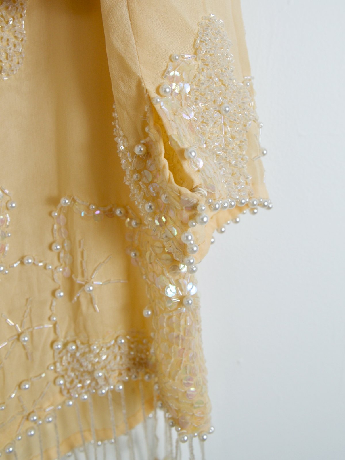 Vintage Buttercream Silk Pearl Dress-closiTherapi | vinTage