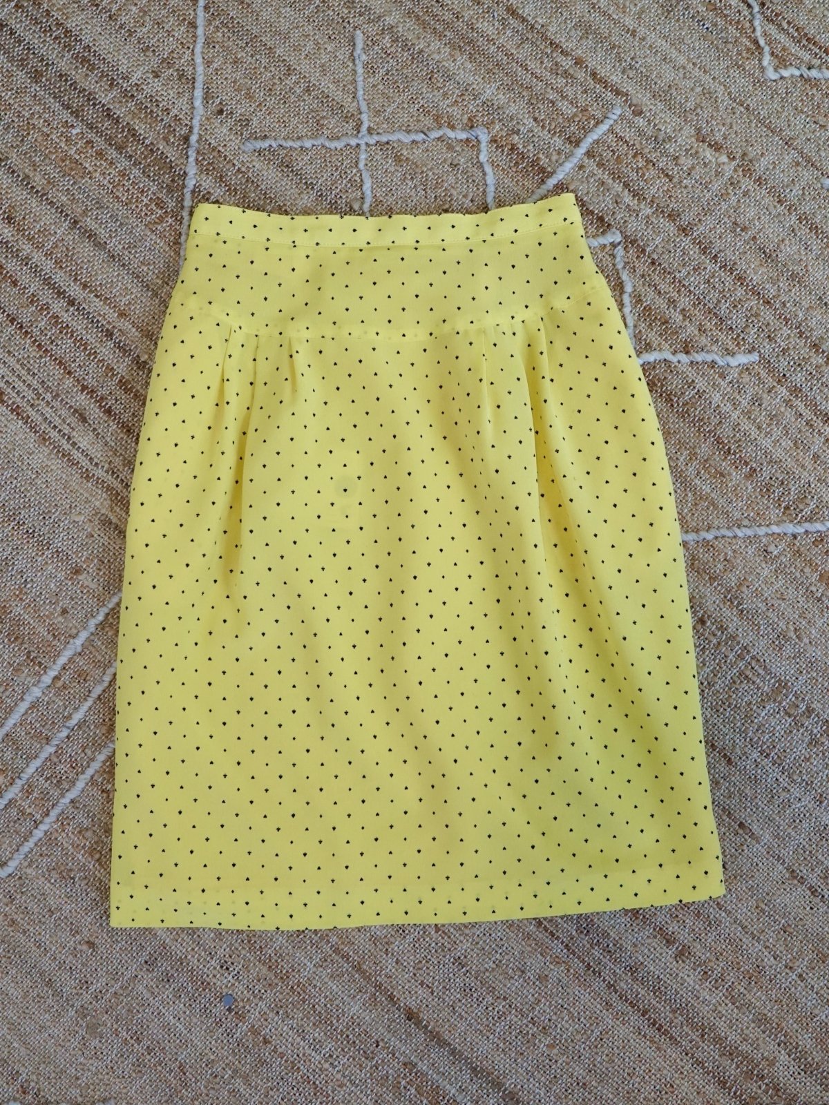 Vintage Canary Yellow Pencil Skirt-closiTherapi | vinTage