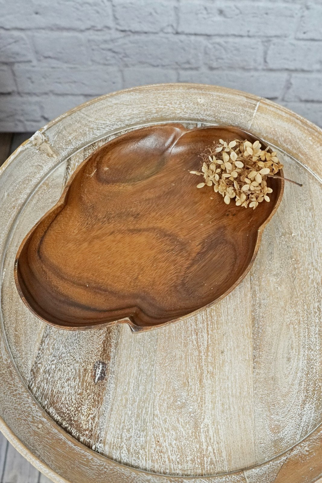Vintage Carved Wooden Serving Tray-closiTherapi | vinTage
