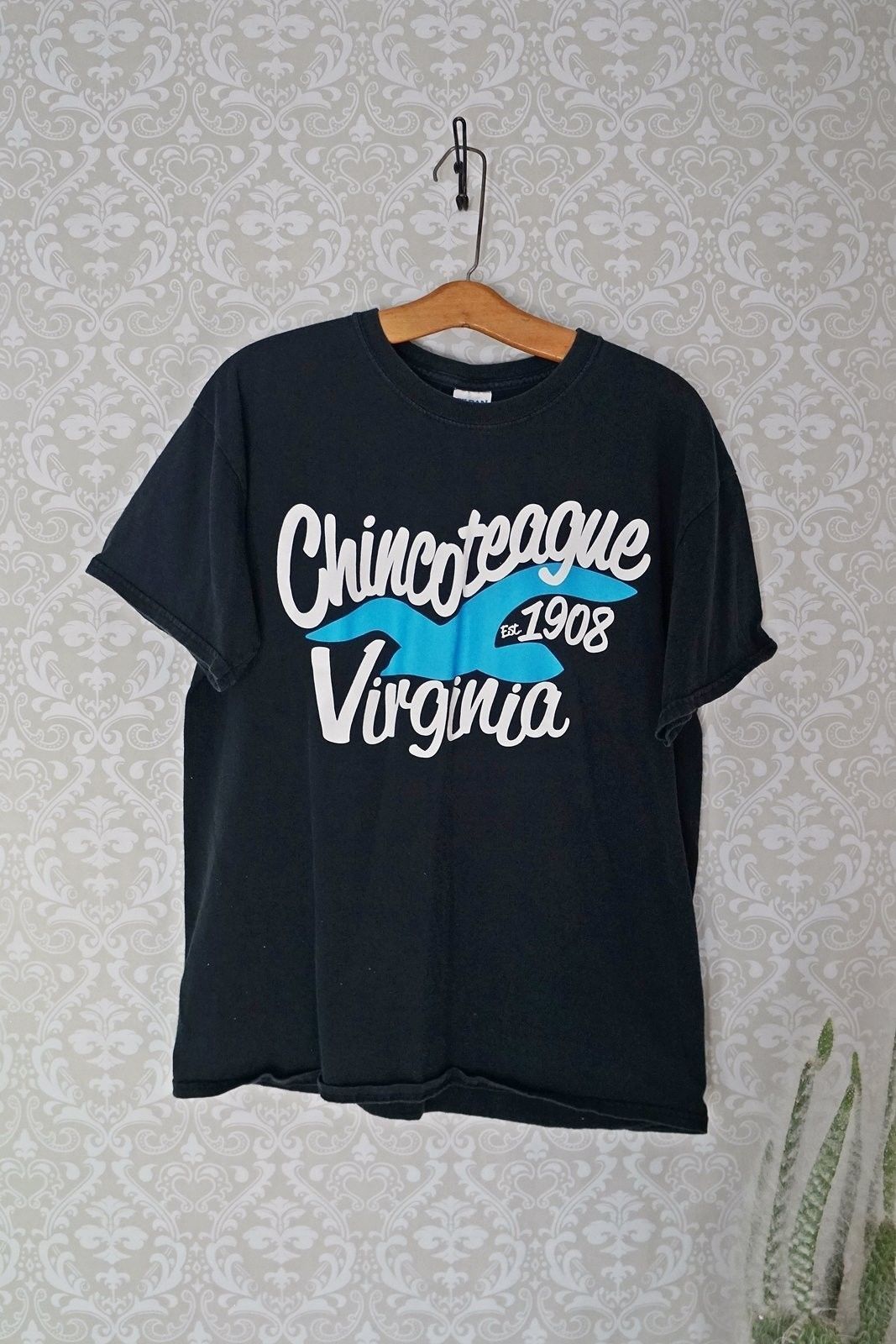 Vintage Chincoteague Virginia Est. 1908 Tee-closiTherapi | vinTage