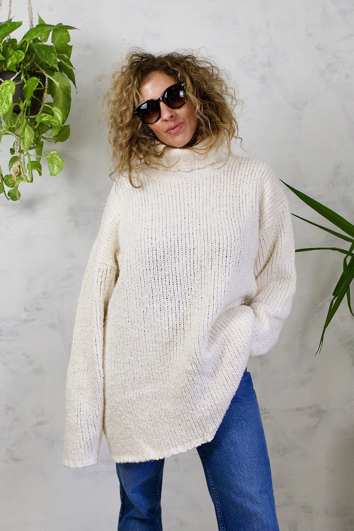 Vintage Chunky Oversized Ivory Sweater-closiTherapi | vinTage