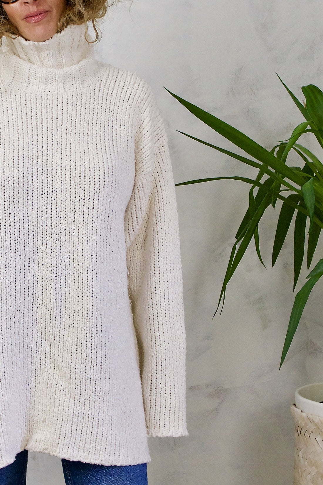 Vintage Chunky Oversized Ivory Sweater-closiTherapi | vinTage