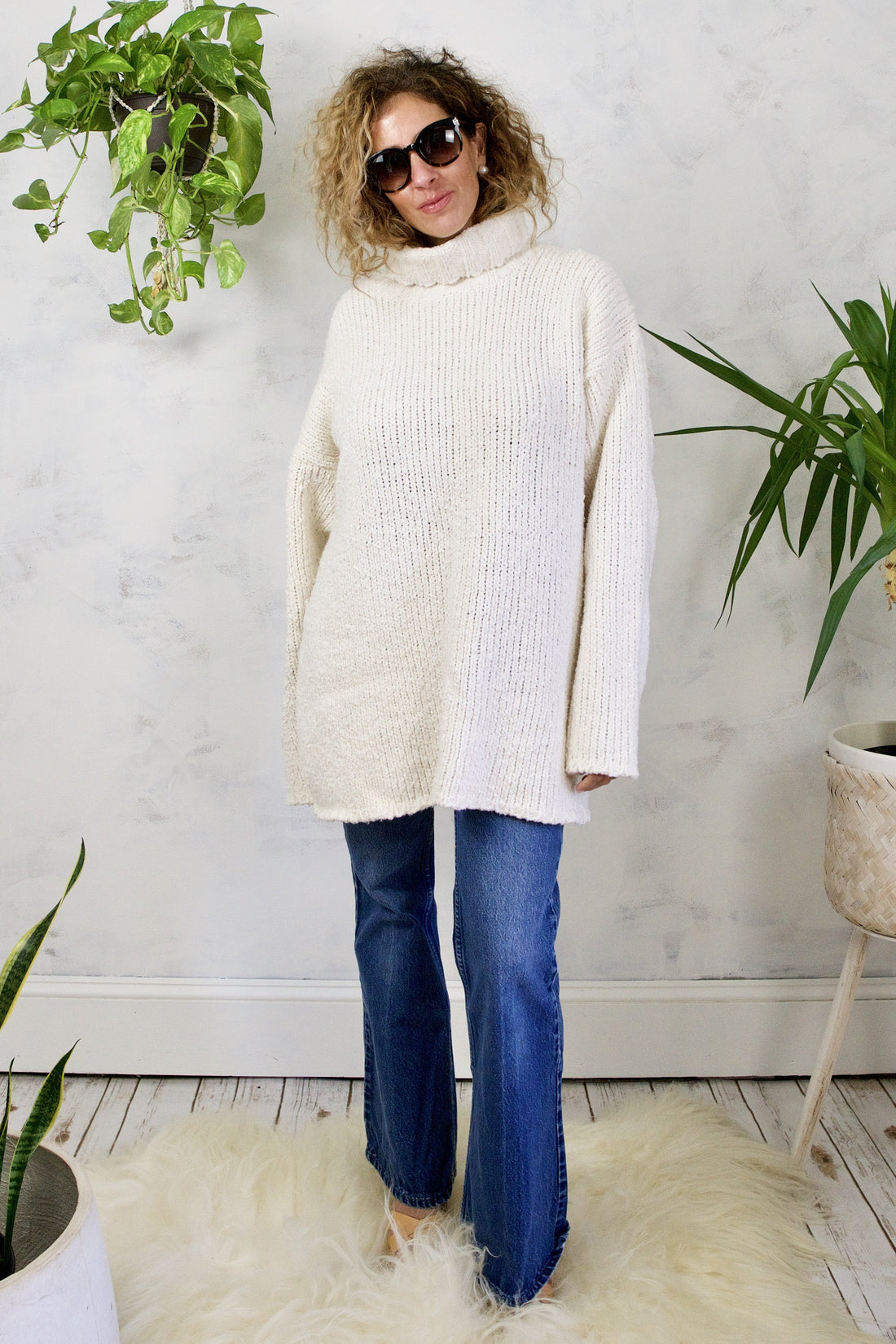 Vintage Chunky Oversized Ivory Sweater-closiTherapi | vinTage