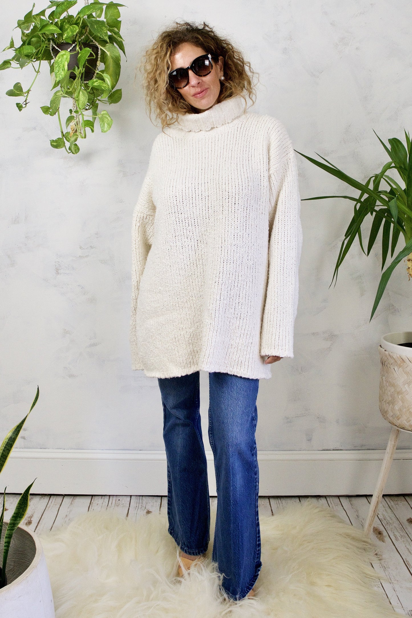 Vintage Chunky Oversized Ivory Sweater-closiTherapi | vinTage