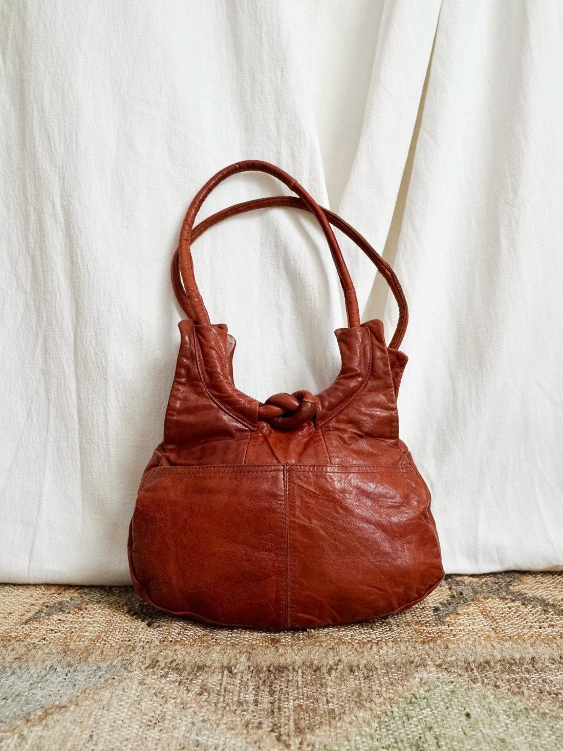 Vintage Cinnamon Hobo Leather Bag-closiTherapi | vinTage