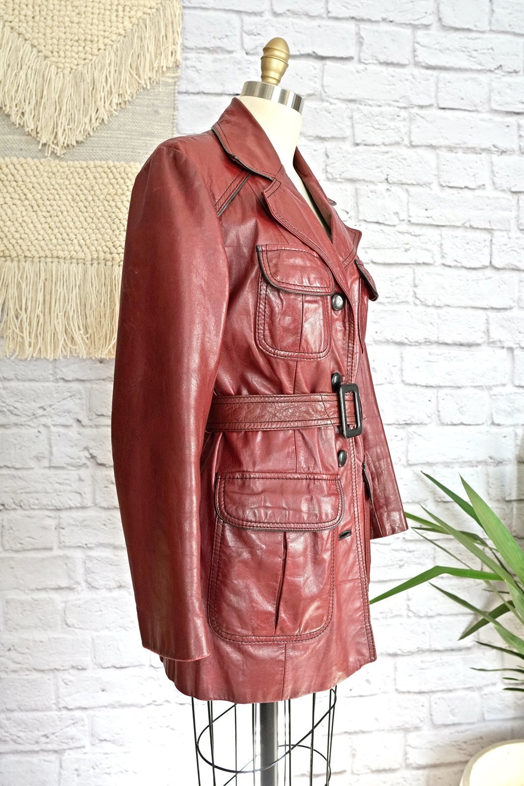 Vintage Cinnamon Leather Trench Coat-closiTherapi | vinTage