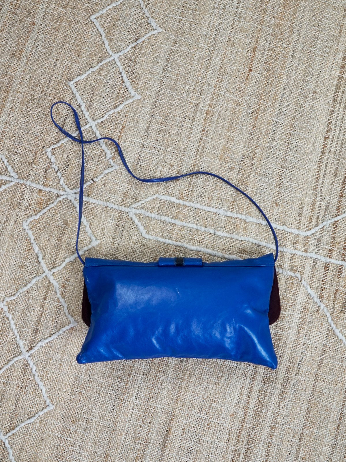 Vintage Cobalt Snakeskin Leather Bag-closiTherapi | vinTage