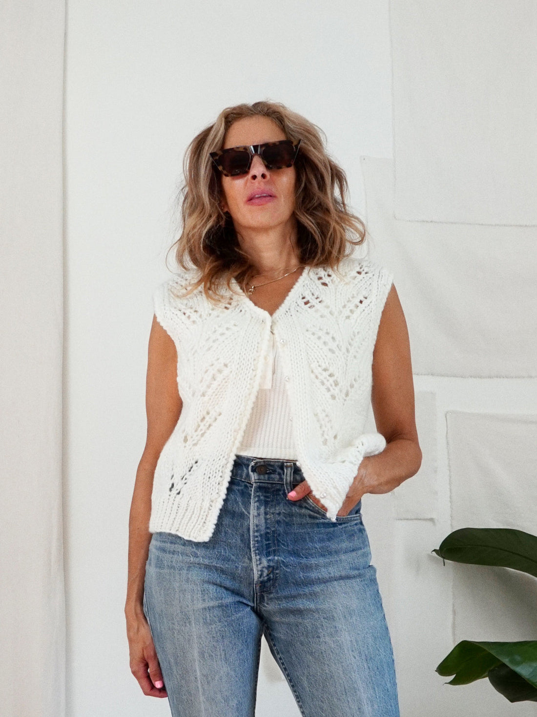 Vintage Crochet Pearl Button Sweater Vest-closiTherapi | vinTage