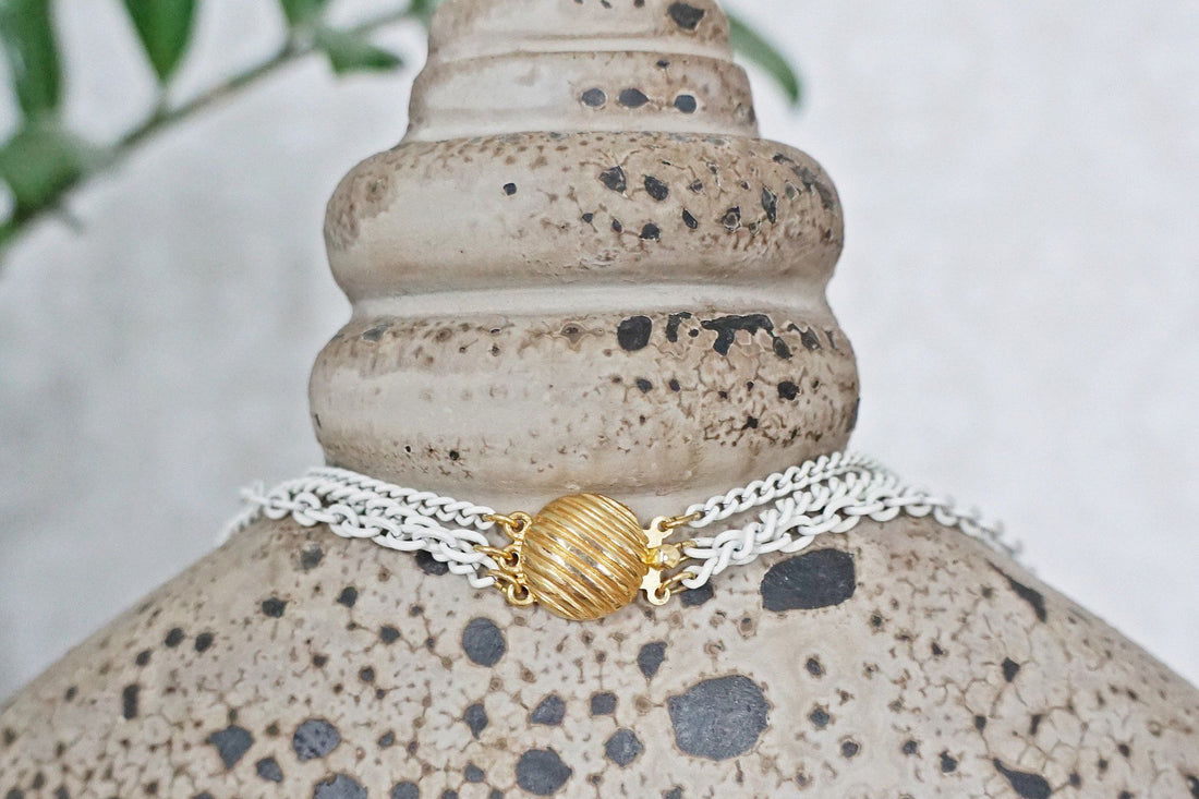Vintage Cross Medallion Chain Necklace-closiTherapi | vinTage