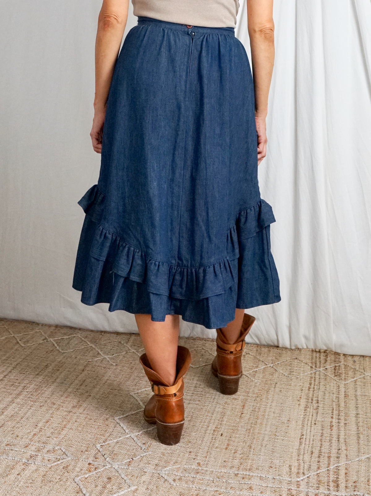 Vintage Denim Ruffle Peasant Skirt-closiTherapi | vinTage