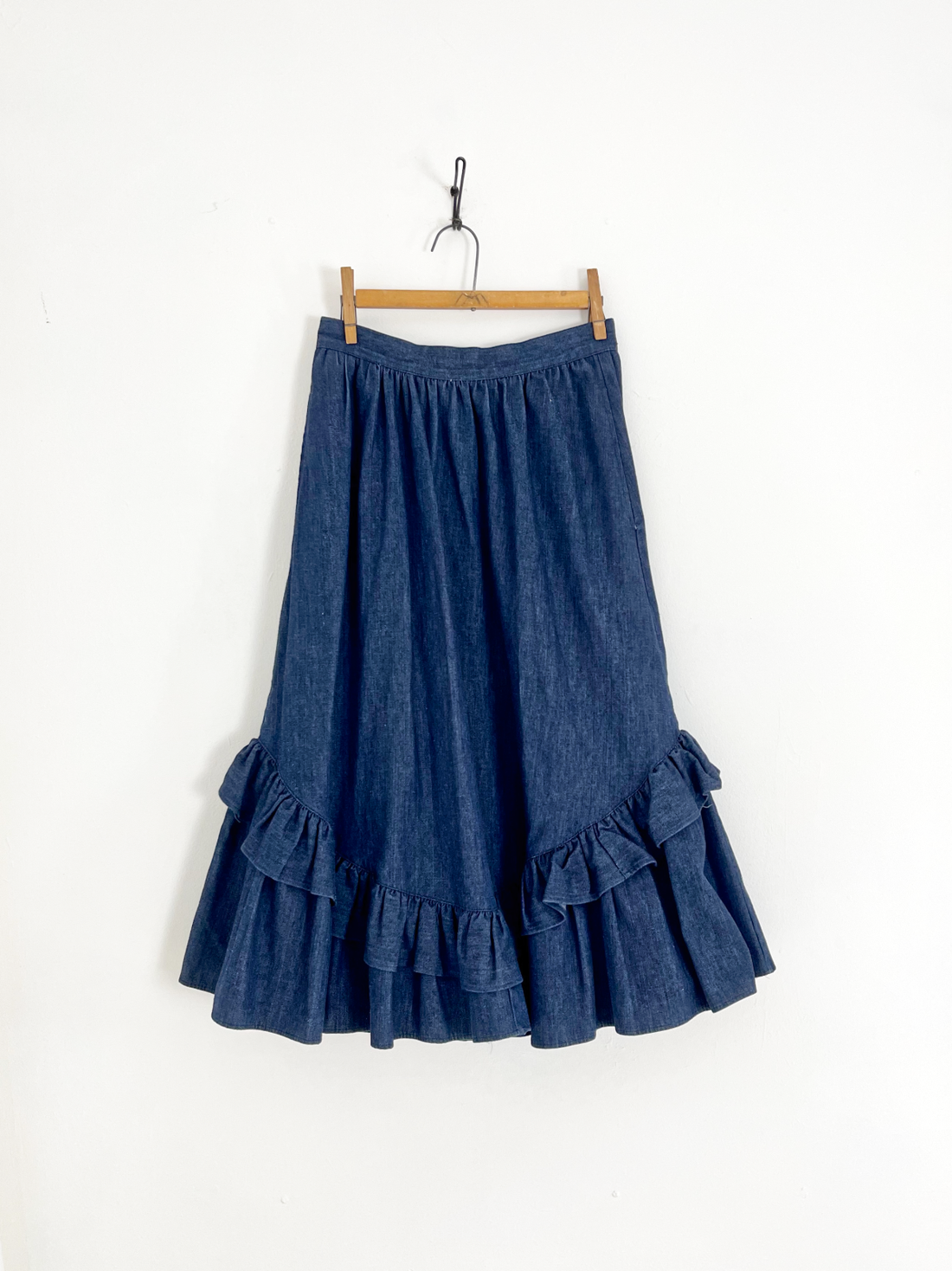 Vintage Denim Ruffle Peasant Skirt-closiTherapi | vinTage