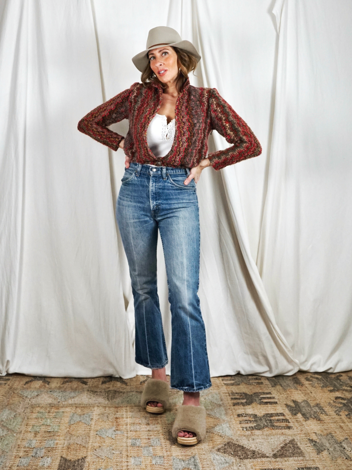 Vintage Desert Crop Sweater-closiTherapi | vinTage